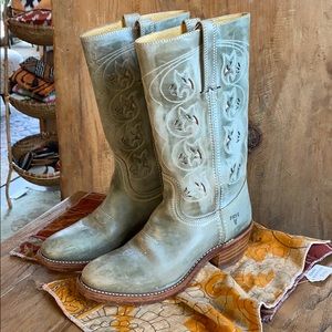 Frye size 8 green cowboy boots